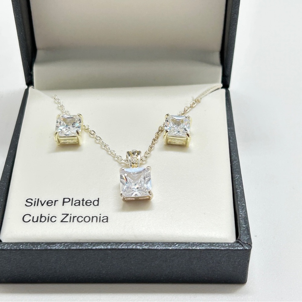CBC, Silver Plate And Square Cut CZ Necklace And Stud Earring Set, NIB - Picture 8 of 8